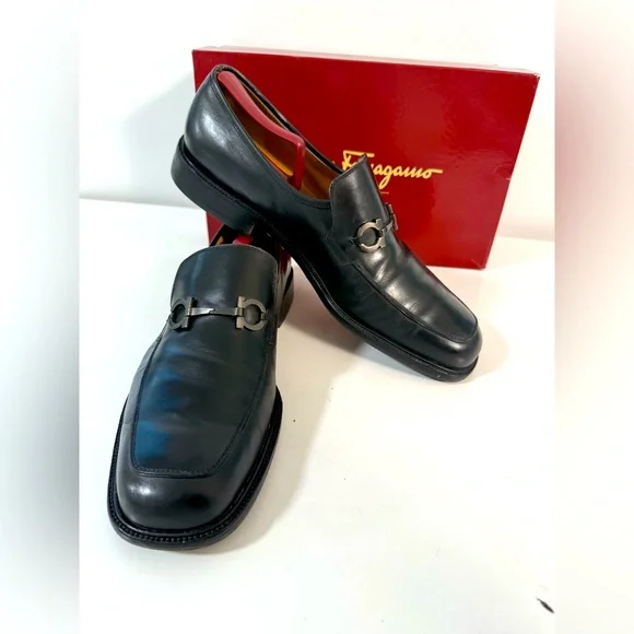 Salvatore Ferragamo | Shoes | Salvatore Ferragamo Black 